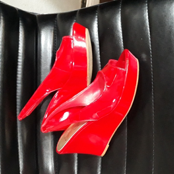 Jessica Simpson wedges - Picture 3 of 3